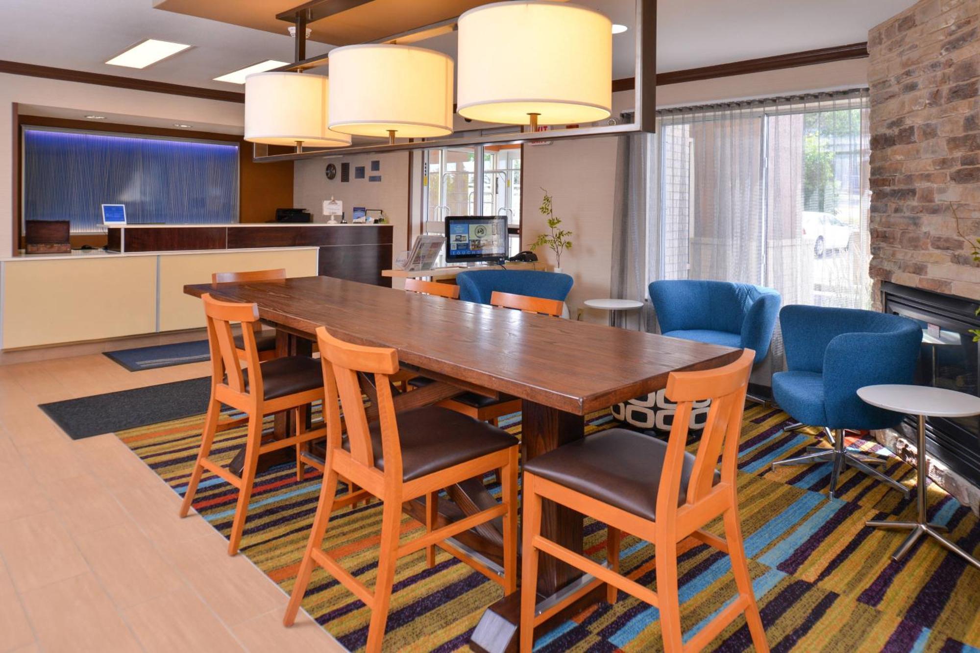 Fairfield Inn & Suites By Marriott Хелена Екстериор снимка